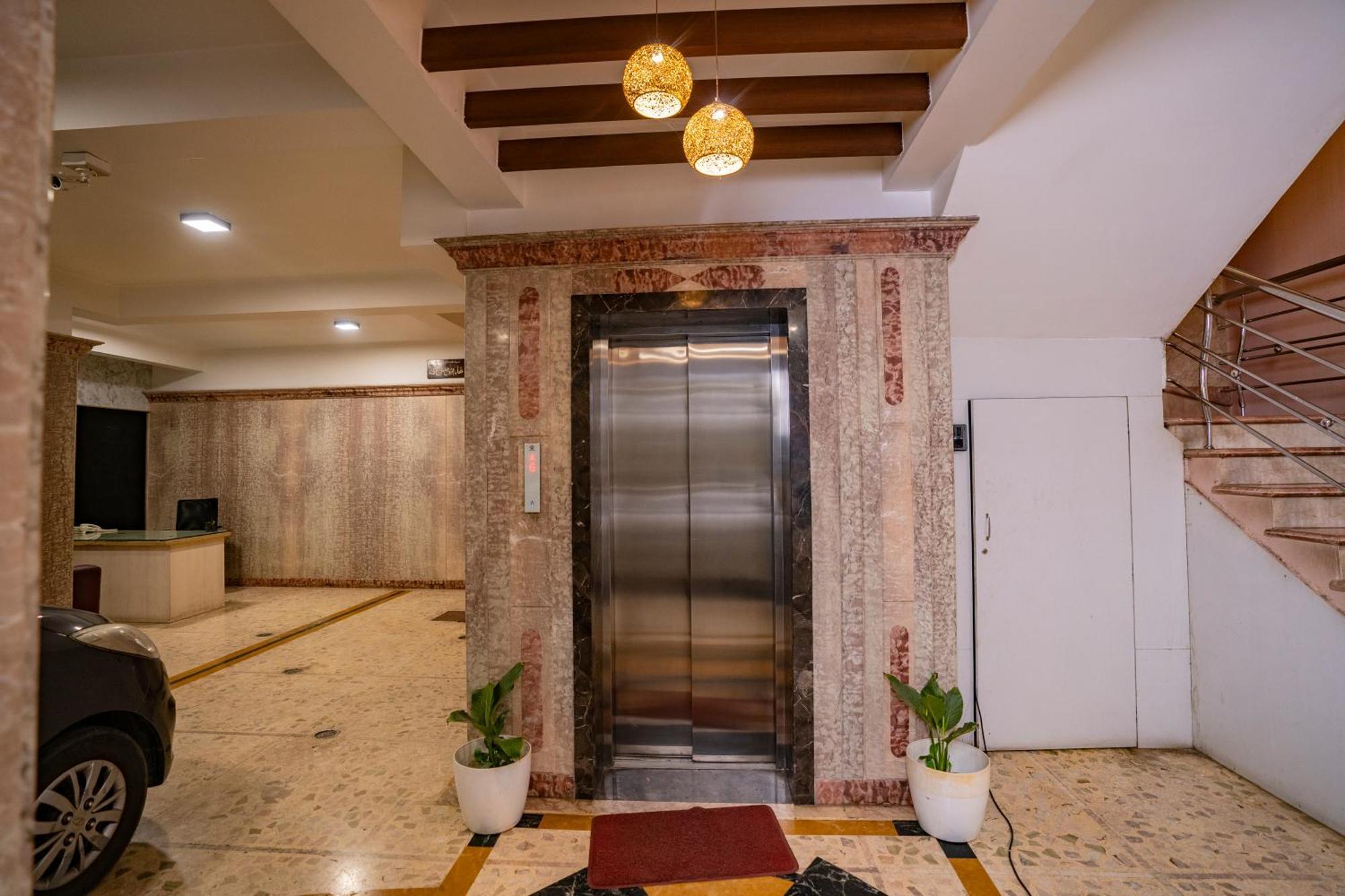 Ss Mystic Apartotel Bangalore Luaran gambar